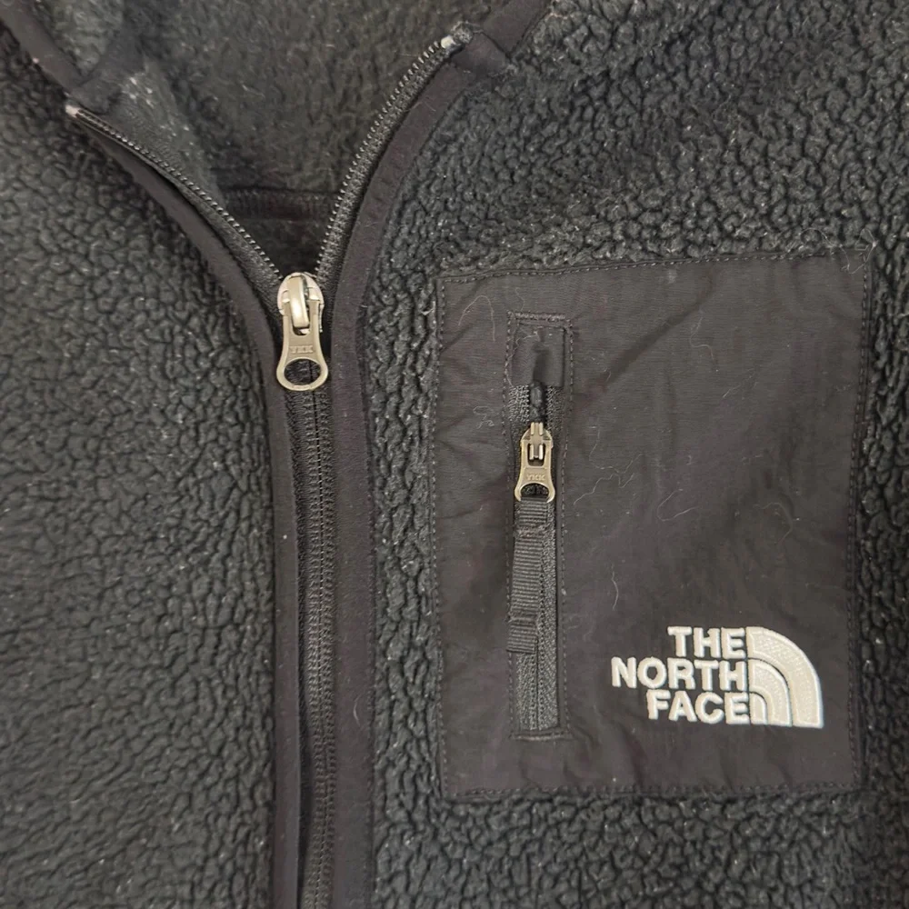 EUC The North Face Kids Sherpa‎ Hoodie - Black Size M